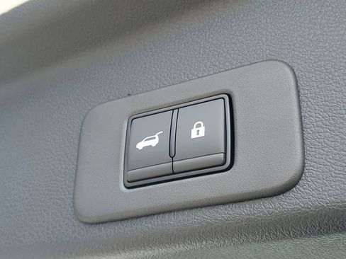 New 2025 Nissan Murano SV image 8