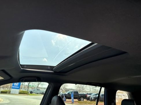 Used 2025 Honda Passport TrailSport image 17