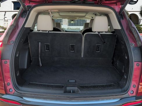 Used 2020 Buick Enclave Essence FWD image 27