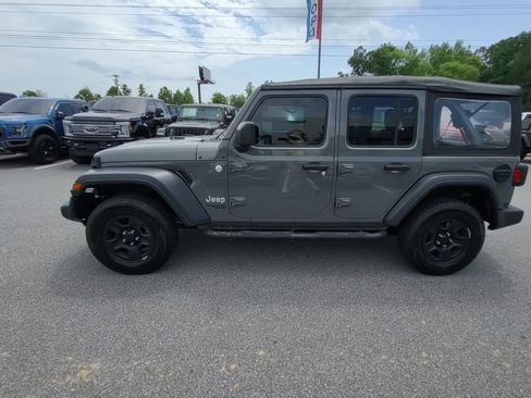 Used 2021 Jeep Wrangler Unlimited Sport AWD/4WD image 6