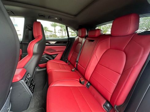 Used 2026 Porsche Macan 4S Electric AWD/4WD image 38