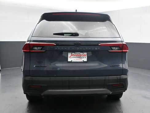 Used 2025 Toyota Grand Highlander AWD Hybrid image 7