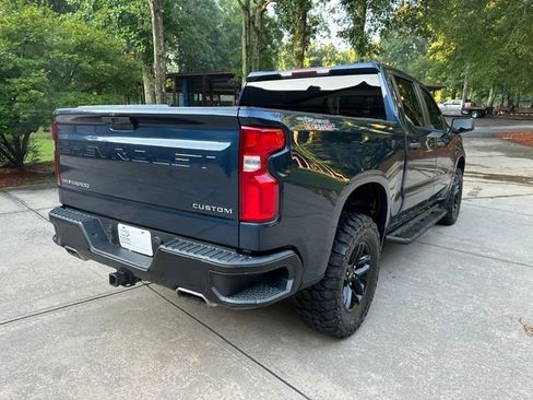 Used 2021 Chevrolet Silverado 1500 Custom Trail Boss AWD/4WD image 11
