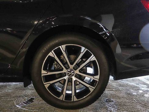 Certified 2023 Volkswagen Jetta Sport image 10