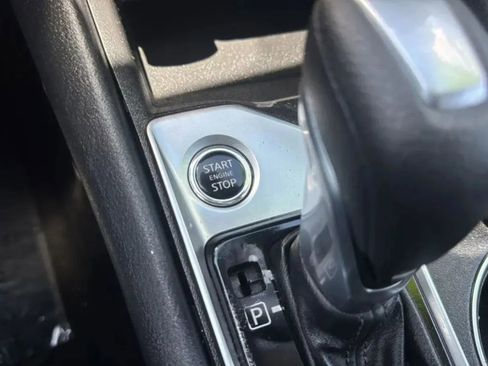 Used 2022 Nissan Altima 2.5 SV FWD image 14
