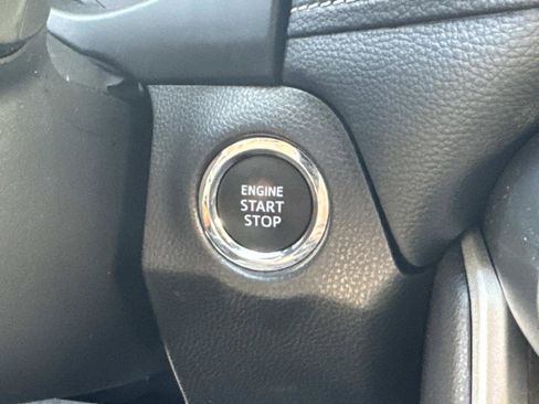 Used 2025 Toyota RAV4 XLE image 44