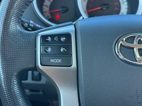 Used 2013 Toyota Tacoma 4x4 Double Cab w/ TRD Sport Pkg image 21