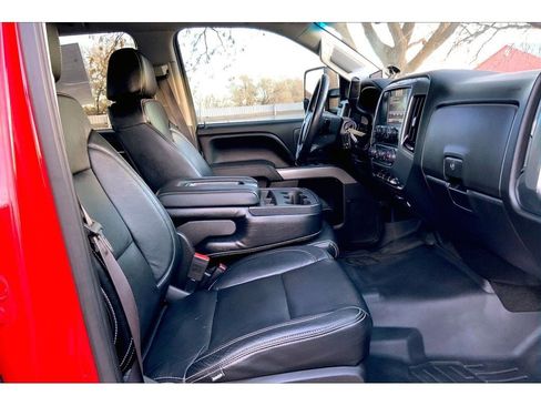 Used 2016 Chevrolet Silverado 2500 LT w/ LT Convenience Package image 8