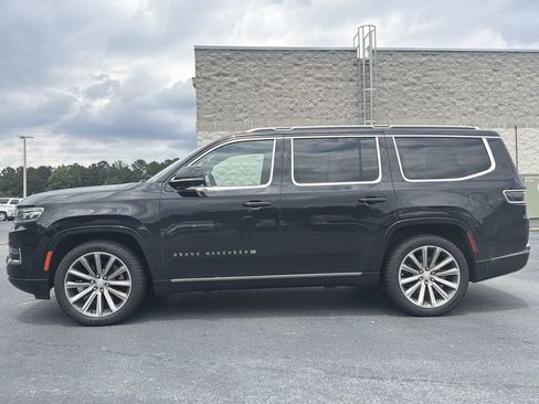 Used 2022 Jeep Grand Wagoneer Series I w/ Flexible Seating Group AWD/4WD image 2