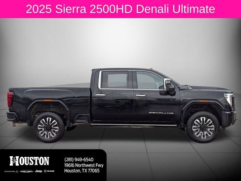 Used 2025 GMC Sierra 2500 Denali Ultimate image 2