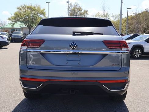 Used 2021 Volkswagen Atlas Cross Sport SE w/ Panoramic Sunroof Package image 6