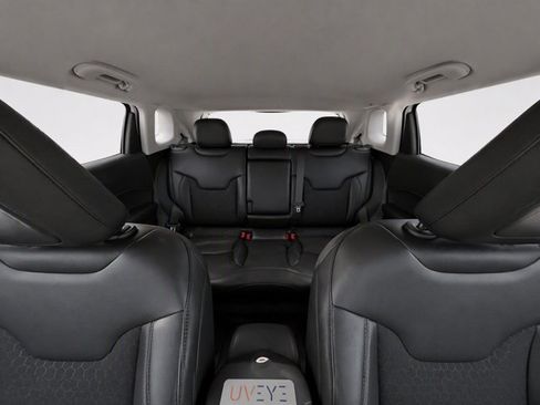 Used 2021 Jeep Compass Latitude FWD image 19