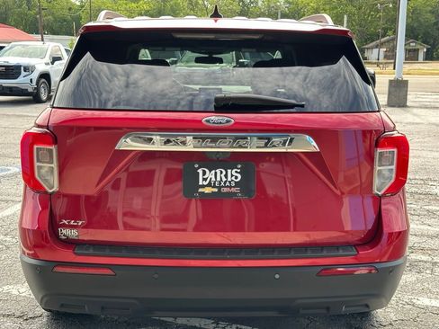 Used 2022 Ford Explorer XLT image 5