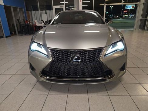 Used 2019 Lexus RC 300 image 3