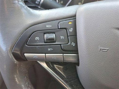 Used 2021 Cadillac XT6 Premium Luxury image 23