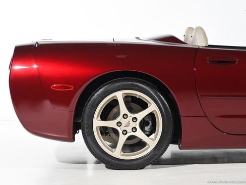 Used 2003 Chevrolet Corvette Convertible w/ Preferred Equipment Group1 RWD image 15