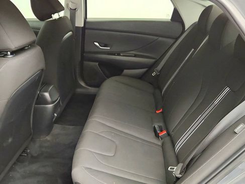 Used 2024 Hyundai Elantra SEL FWD image 21