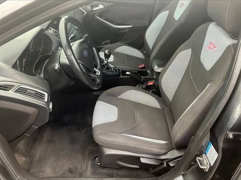 Used 2018 Ford Focus ST FWD image 17