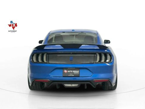 Used 2018 Ford Mustang GT Premium w/ Equipment Group 401A image 8