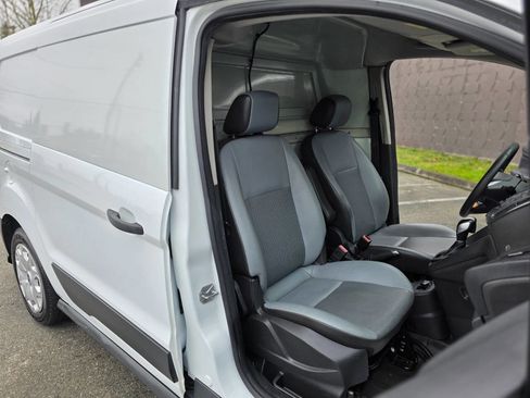 Used 2016 Ford Transit Connect XL image 11