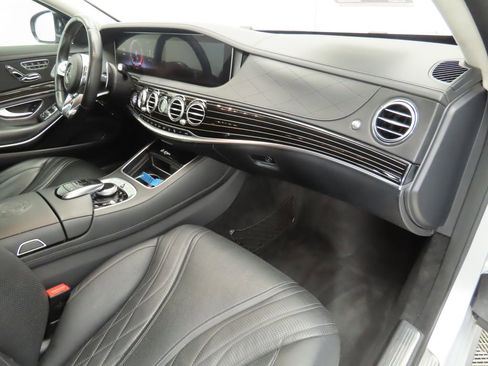 Used 2019 Mercedes-Benz S 63 AMG S 4MATIC Sedan image 18