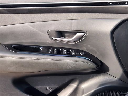 Used 2022 Hyundai Tucson Limited image 25
