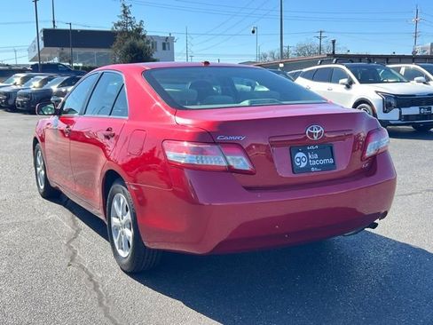 Used 2010 Toyota Camry image 9