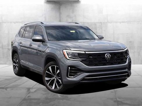 Certified 2025 Volkswagen Atlas SEL Premium R-Line AWD/4WD image 2
