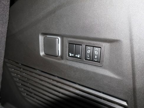 New 2026 GMC Yukon Denali AWD/4WD image 11