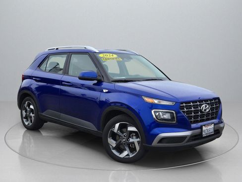 Used 2024 Hyundai Venue SEL image 10