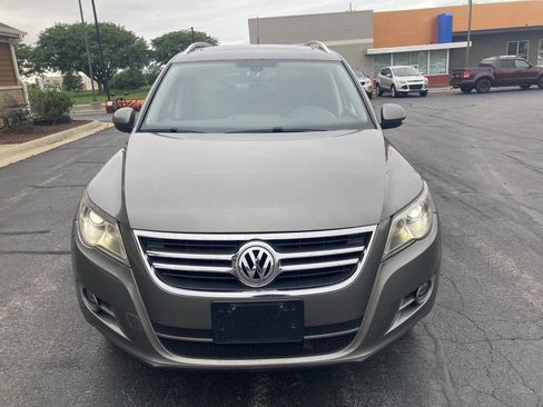 Used 2010 Volkswagen Tiguan SEL image 8