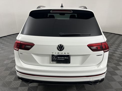 Used 2022 Volkswagen Tiguan SE R-Line AWD/4WD image 10