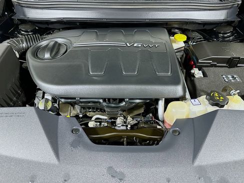 Used 2021 Jeep Cherokee Limited w/ Elite Package image 22