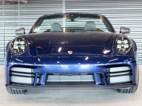 Used 2025 Porsche 911 Carrera T image 9