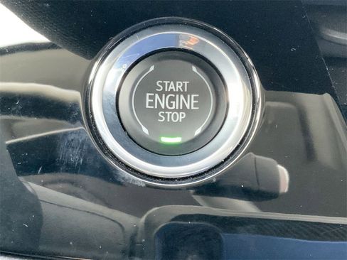 Certified 2025 Buick Envision Preferred image 18