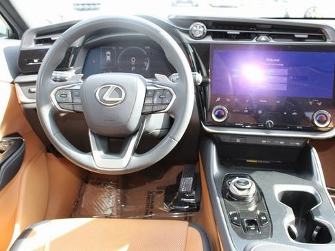 Certified 2023 Lexus RZ 450e Premium image 14