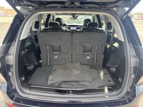 Used 2023 Jeep Grand Cherokee L Limited RWD image 28