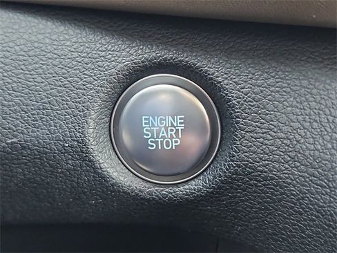 Used 2023 Hyundai Santa Fe SEL image 26