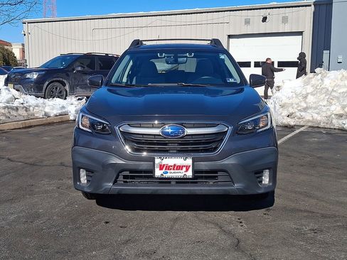 Used 2020 Subaru Outback Premium image 2