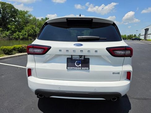 Used 2024 Ford Escape ST-Line w/ Tech Pack #1 AWD/4WD image 8