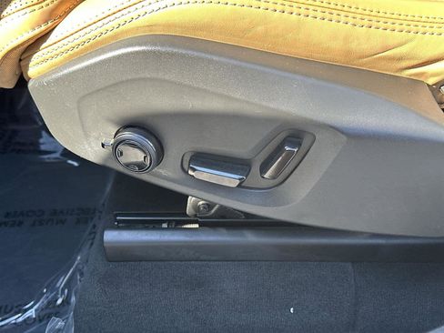 Used 2020 Volvo XC90 T8 Inscription image 23