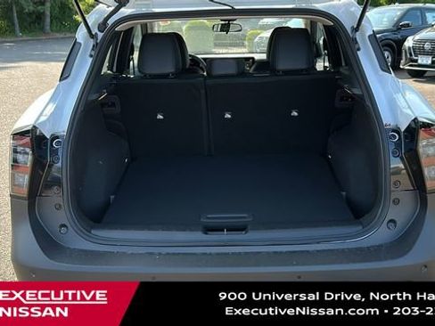Used 2025 Nissan Kicks SR image 25