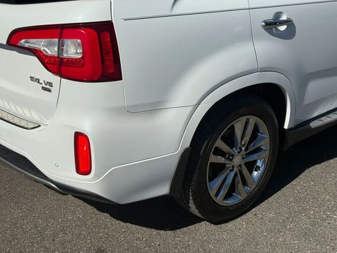 Used 2014 Kia Sorento SX w/ 3rd Row Package image 26