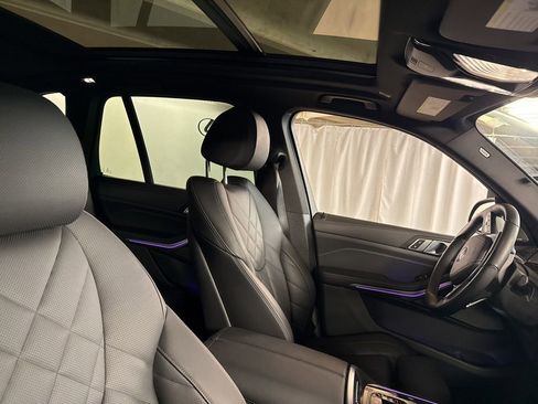 Used 2026 BMW X5 xDrive40i image 9