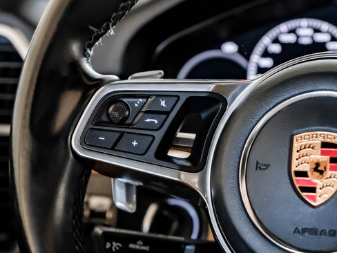 Used 2019 Porsche Cayenne AWD/4WD image 17