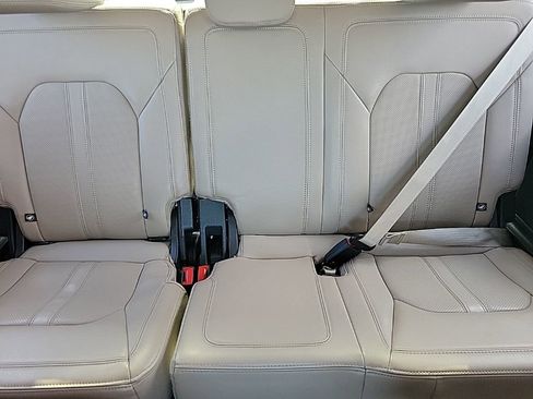 Used 2023 Ford Expedition Limited image 17