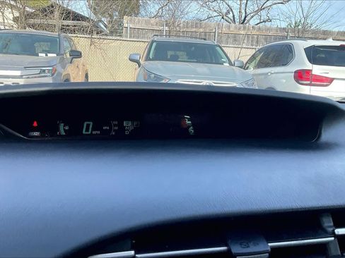 Used 2012 Toyota Prius Two image 26