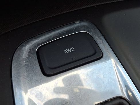 Used 2020 Chevrolet Equinox LT AWD/4WD image 24