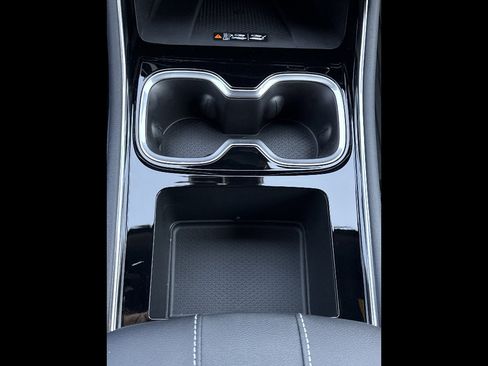 New 2026 Chevrolet Traverse LT w/ Sun and Wheel Package FWD image 32