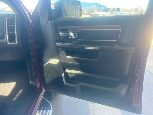 Used 2016 RAM 1500 Laramie w/ Convenience Group AWD/4WD image 19